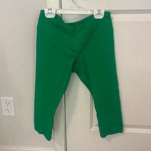 Splits 59 capri leggings